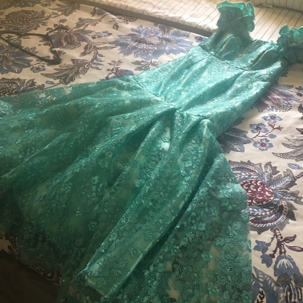 A lace African wear.